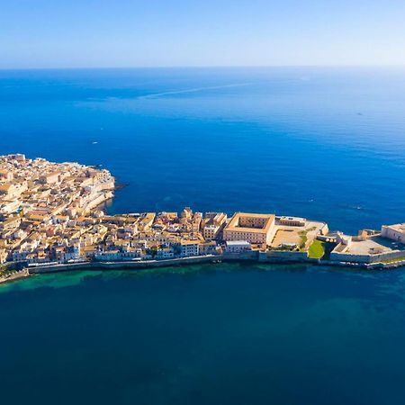 Villa Nisa Apartment Sea View فونتاني بيانكي المظهر الخارجي الصورة